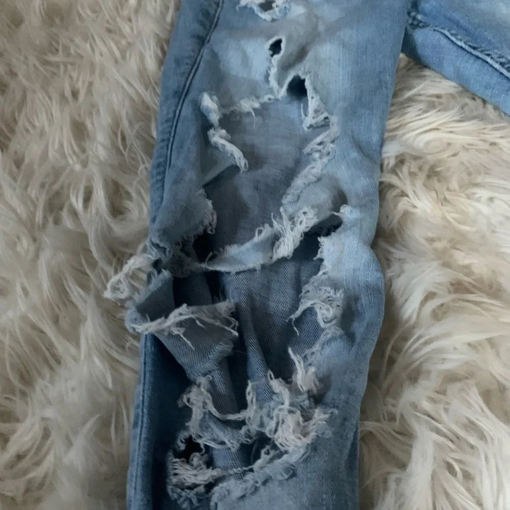 AUTHENTIC HOLLISTER Light wash distressed skinny jeans size 1R W25 L30 - Picture 7 of 11